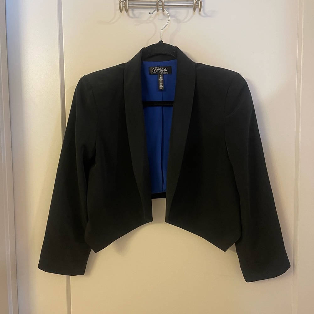 Cropped Blazer